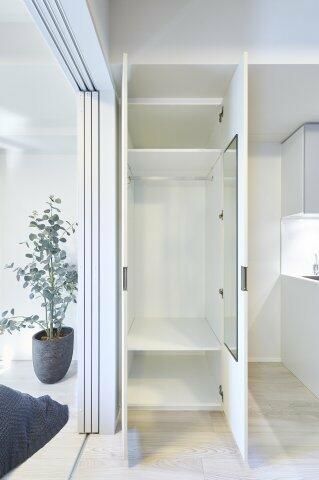 収納　写真は同タイプ住居です。