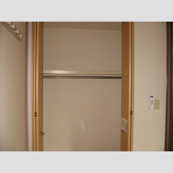 収納　クローゼット