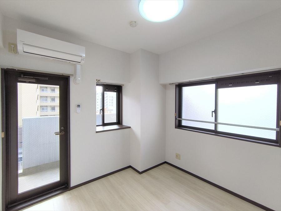 居室・リビング　同じ間取りの別部屋の写真です。