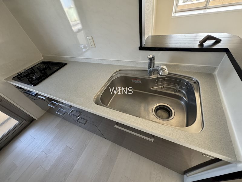 キッチン　別部屋参考写真です