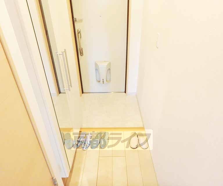玄関　玄関ホールです