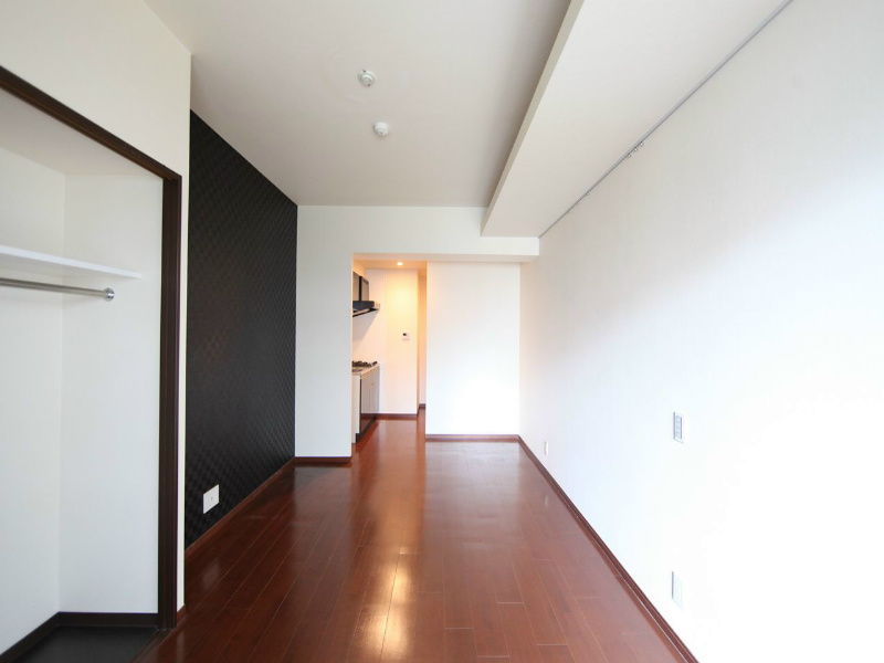 その他部屋・スペース　洋室13.1帖　クローゼット付・物入付（収納2ヶ所付）