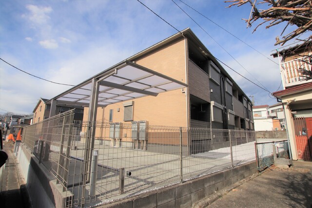 建物外観　新築　ペット（室内小型犬１匹まで※別途敷金増）飼育可能なアパ