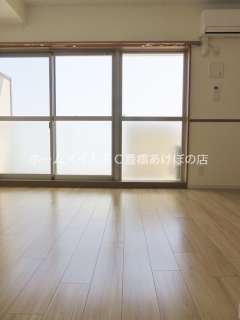 居室・リビング　同型別部屋写真