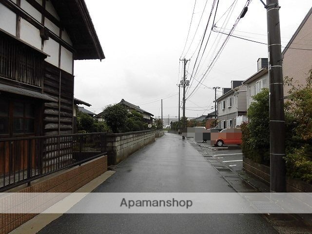 その他　前面道路（その他）まで0m