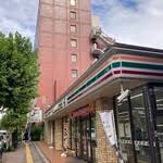 コンビニ　セブンイレブン港区広尾駅北店（コンビニ）まで356m