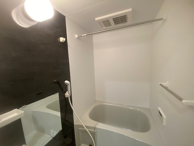 バス・シャワールーム　同施工会社の参考写真です