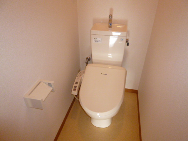 トイレ　シャワー付きトイレ