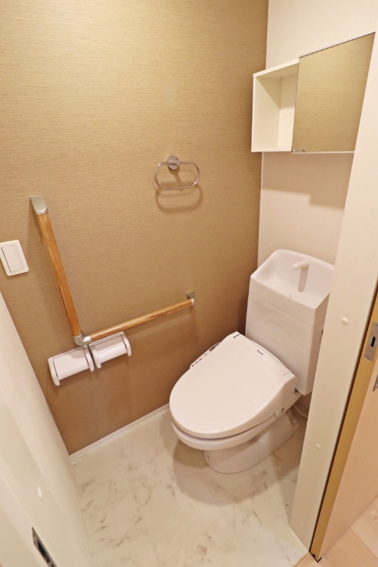 トイレ　図面と現状に相違がある場合には現状を優先