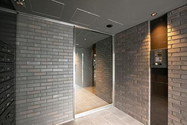 エントランス　建物の内部です