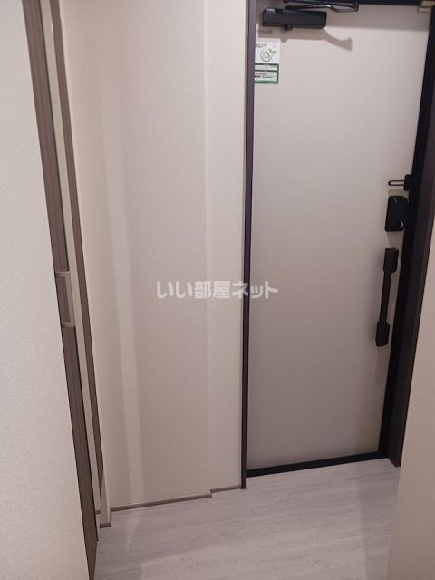 D crest新川Sの玄関写真