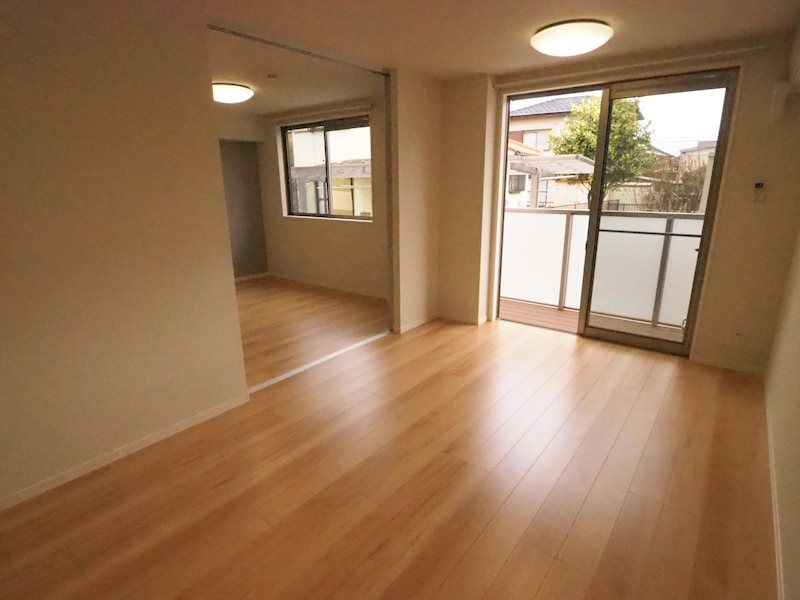 居室・リビング　反転タイプ写真