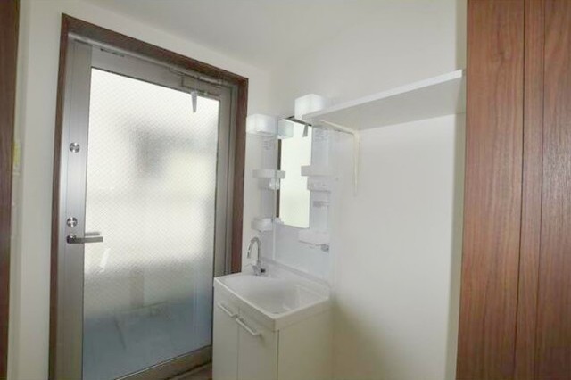 洗面設備　同仕様写真