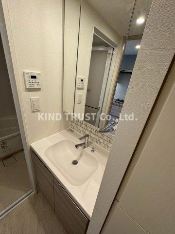 洗面設備　使いやすい洗面所です