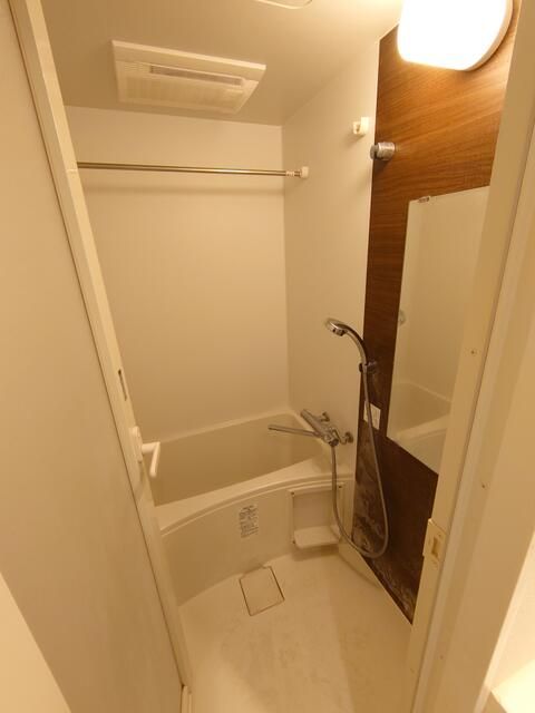 バス・シャワールーム　日々の疲れを癒すお風呂付です