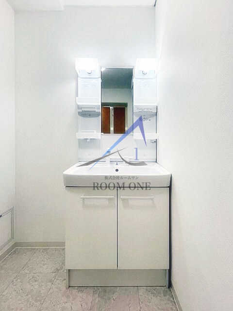 洗面設備　洗面台です。