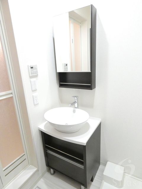 洗面設備　同仕様