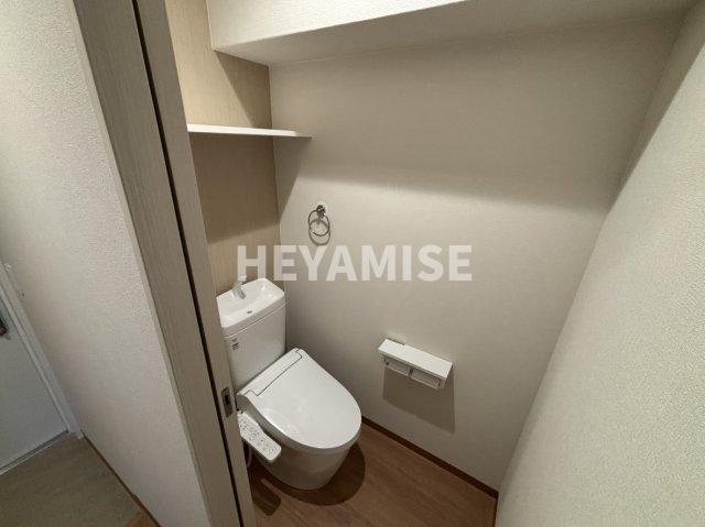 トイレ　※別のお部屋の写真です。