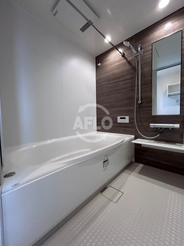 バス・シャワールーム　WEST GARDEN HILLS　浴室