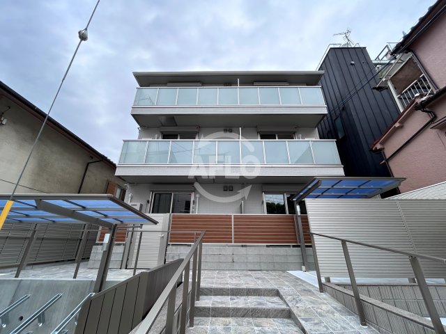 建物外観　WEST GARDEN HILLS　外観