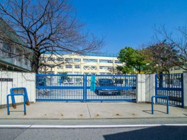 小学校　大田区立出雲小学校（小学校）まで191m