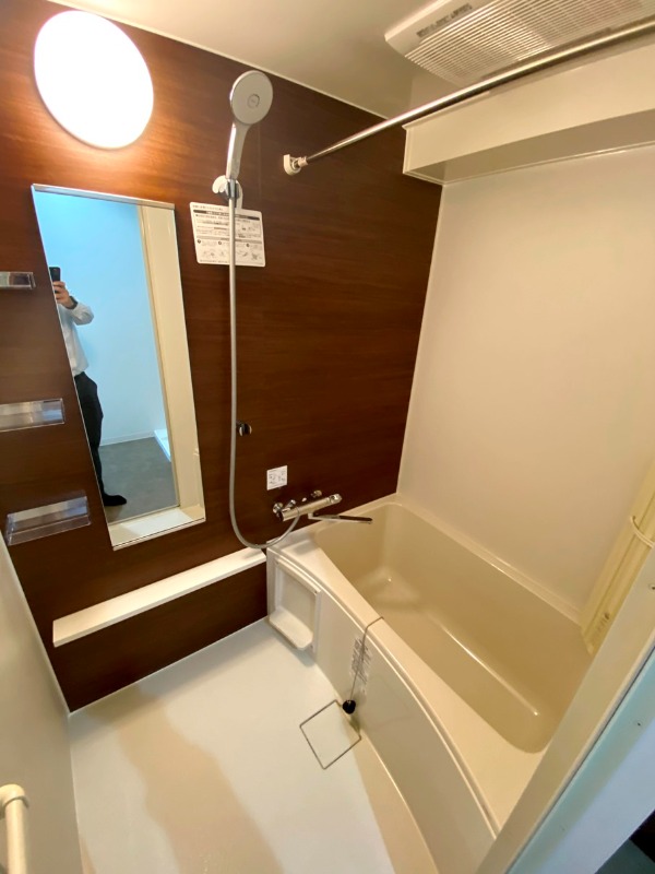 バス・シャワールーム