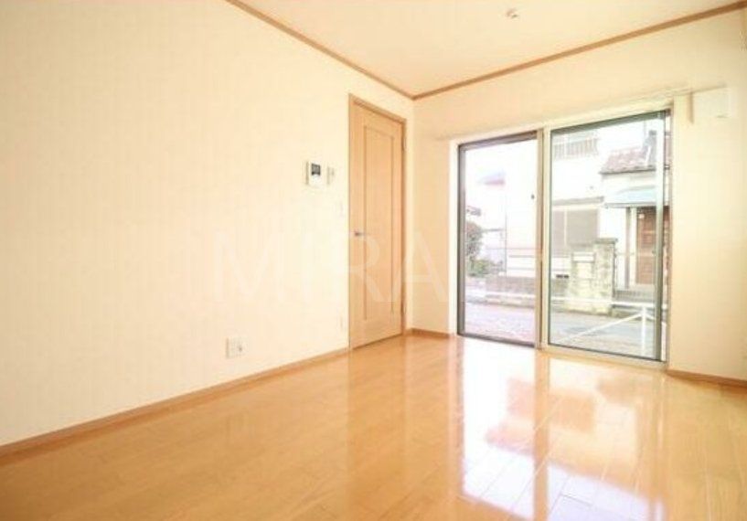 居室・リビング　別号室参考写真