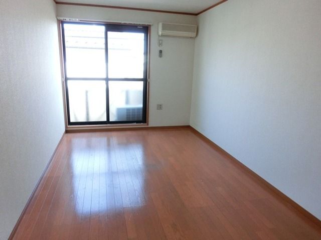 居室・リビング　★明るい洋室★