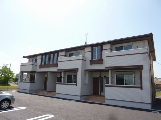 建物外観　落ち着いた雰囲気の外観です