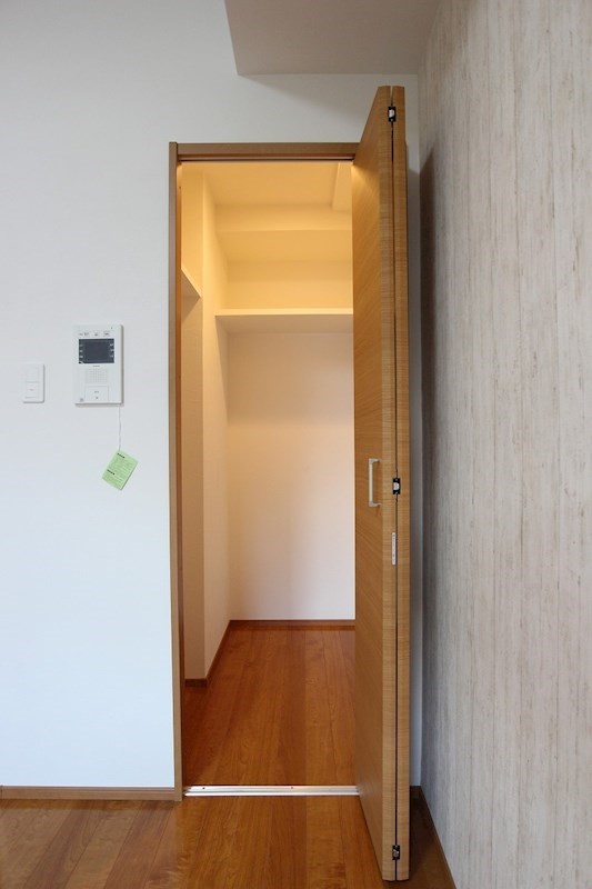 収納　大容量のウォークインクローゼットです。