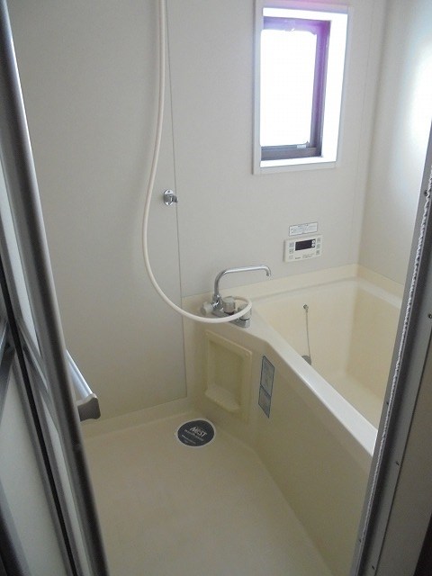 バス・シャワールーム　写真は201号室です