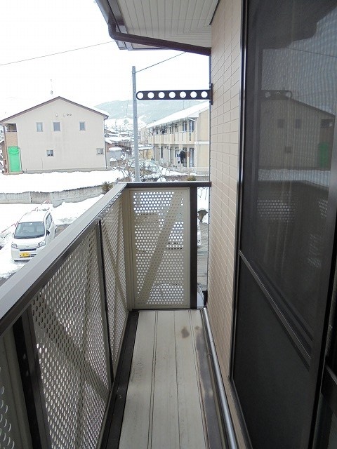 バルコニー　写真は201号室です