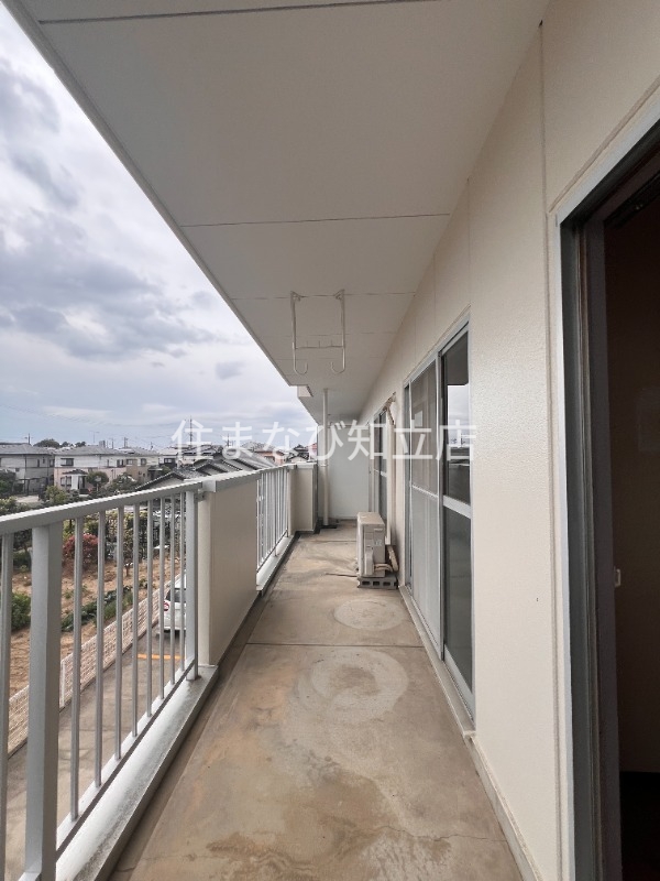 バルコニー　清掃前