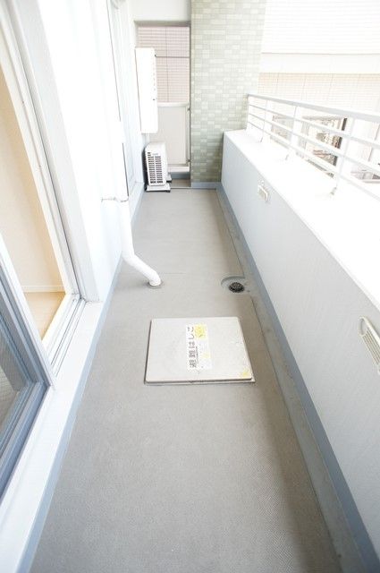 バルコニー　※他のお部屋の参考写真となります。