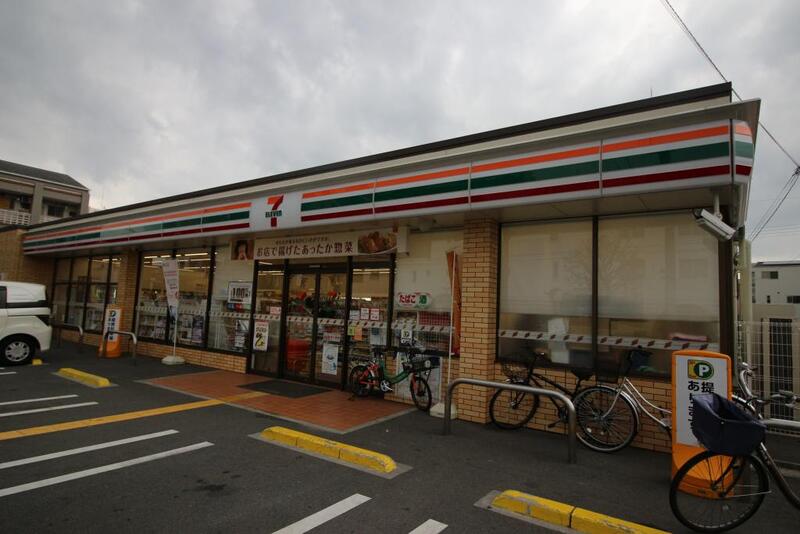 コンビニ　セブン*イレブン 大阪緑１丁目店（コンビニ）まで159m