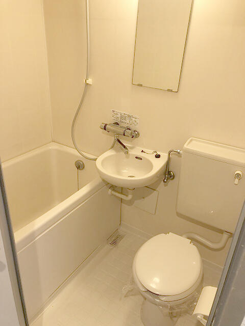 バス・シャワールーム