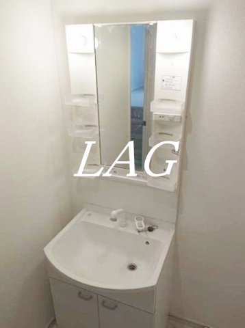 洗面設備　洗面台です。