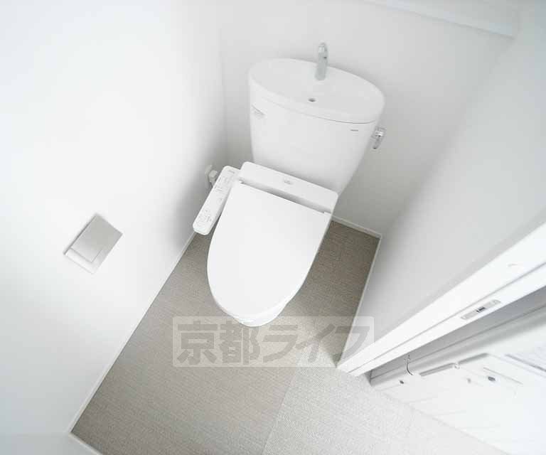ＪＲ東海道本線 西大路駅 徒歩2分 6階建 築58年のトイレ写真