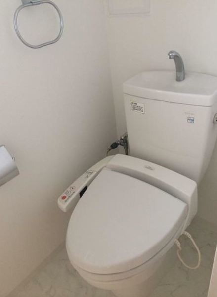 トイレ　※別部屋参考写真