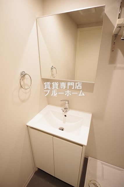 洗面設備　オシャレなデザイン洗面！