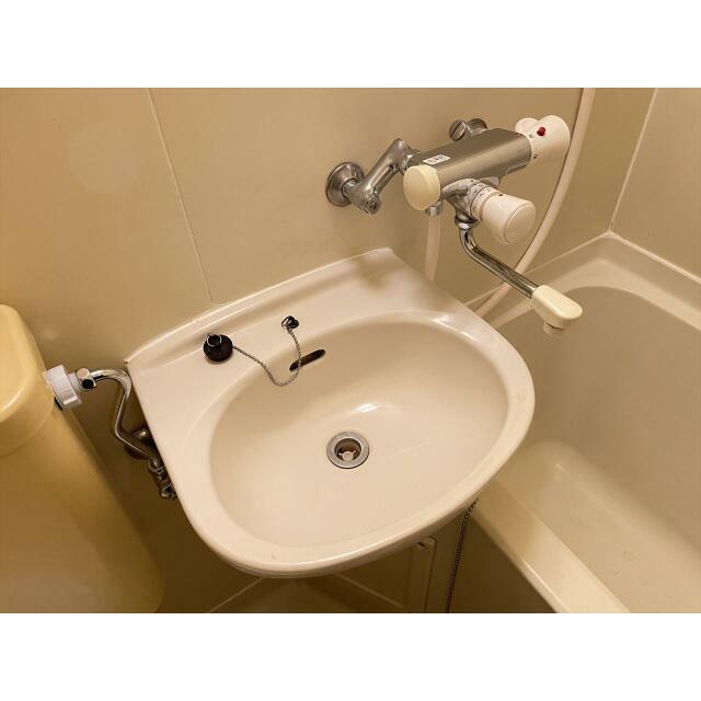 洗面設備　※同タイプ参考写真