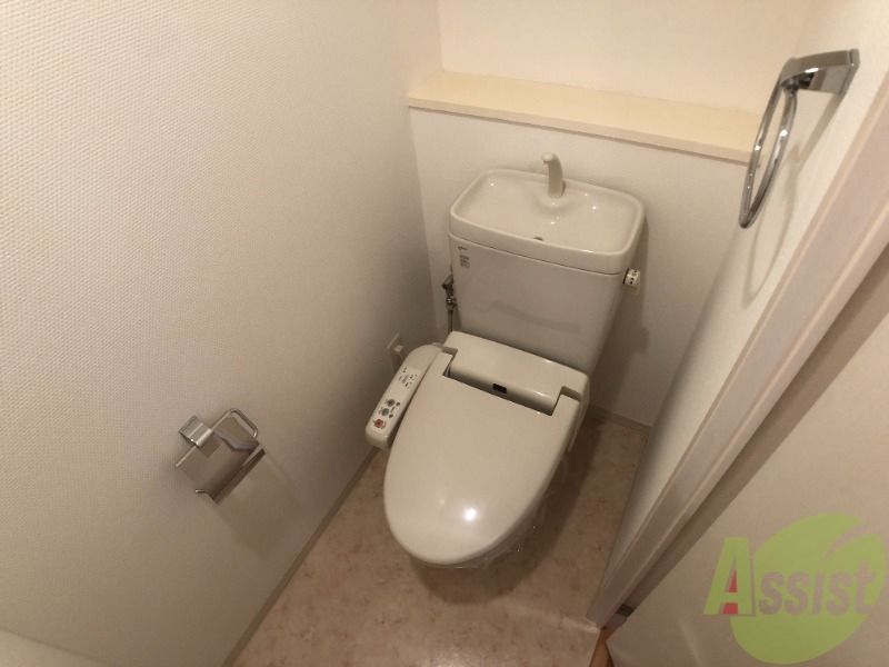 トイレ　ウォシュレット付きのトイレです。シャワートイレは日本の宝。