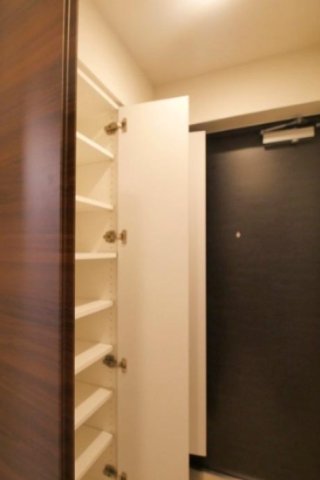 玄関　別部屋参考写真