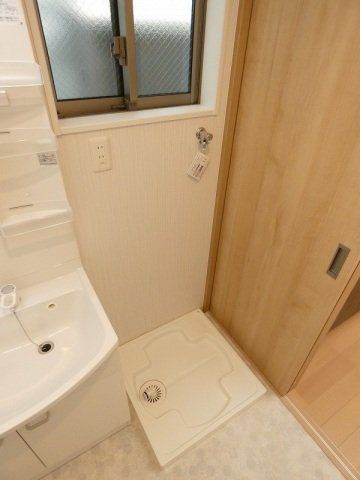 その他　室内洗濯機置場です。