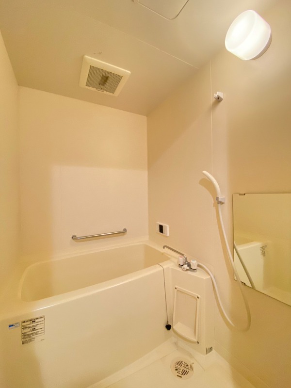 バス・シャワールーム　※別部屋参考写真