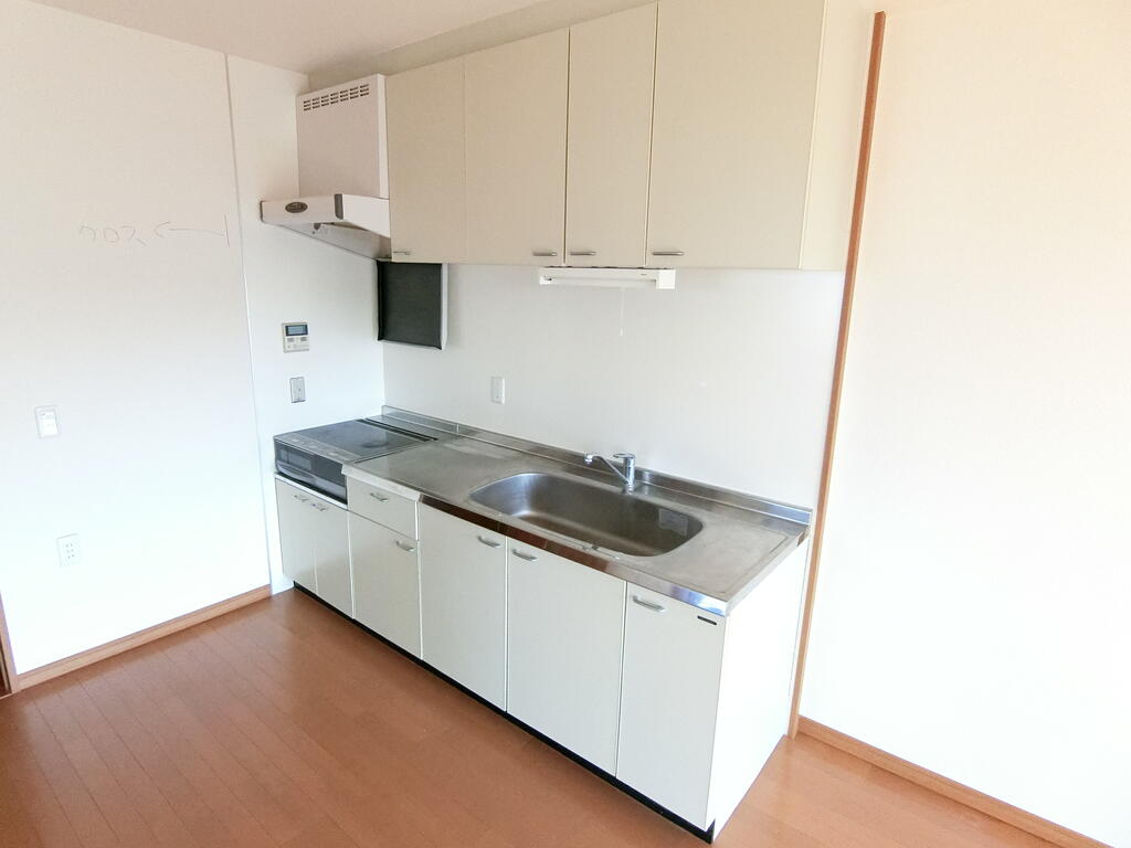 キッチン　2口IHコンロ付きです