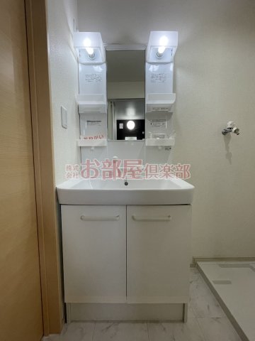 洗面設備　使いやすい洗面所です