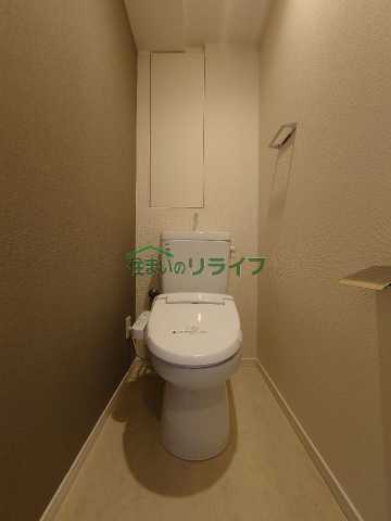 トイレ　※写真は同タイプ住戸です。