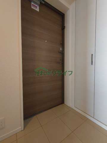 玄関　※写真は同タイプ住戸です。