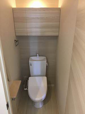 トイレ　温水洗浄暖房便座